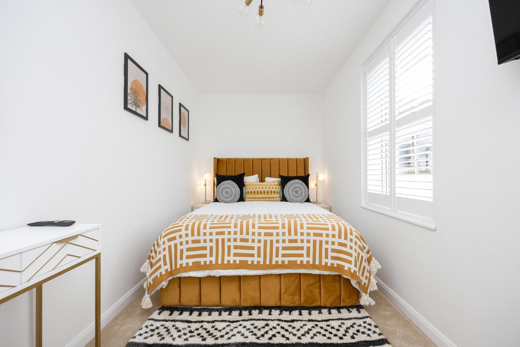 Stunning Modern Space In & Free Parking Hove